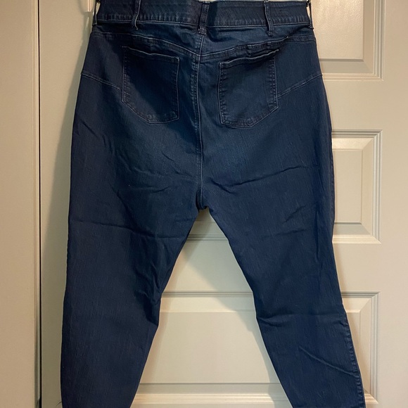 Torrid Bombshell Skinny Premium Jeans 24 XS (extra short) - Picture 6 of 8